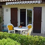 Dans En Rez De Jardin Apartamento