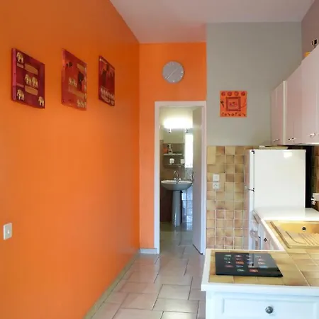Apartamento Dans En Rez De Jardin Hyères