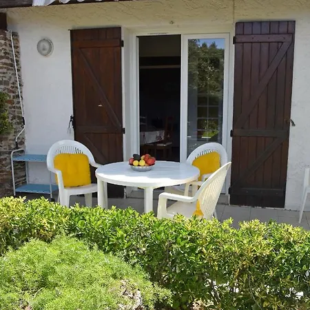 Dans En Rez De Jardin * 耶尔